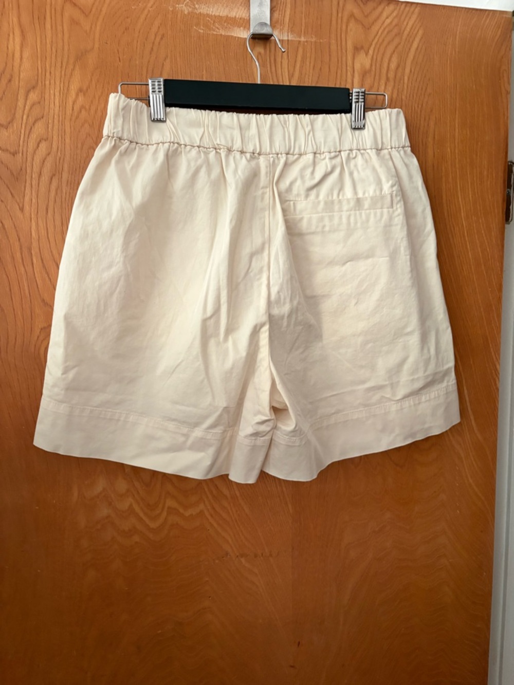 Everlane Cream Elastic-Waist Bermuda Shorts - Picture 8 of 9